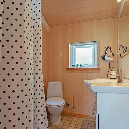 8 Person In Rodby-by Traum * Rodby