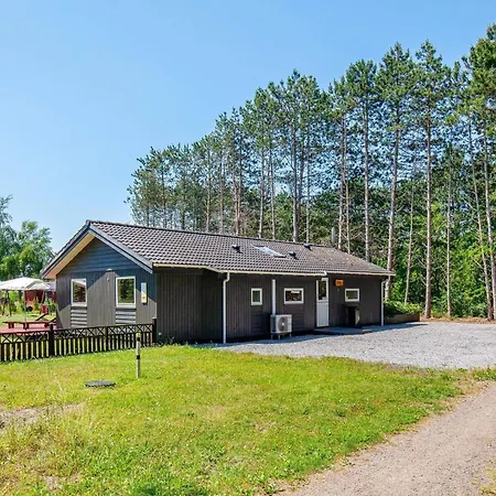 8 Person In Rodby-by Traum Rødby